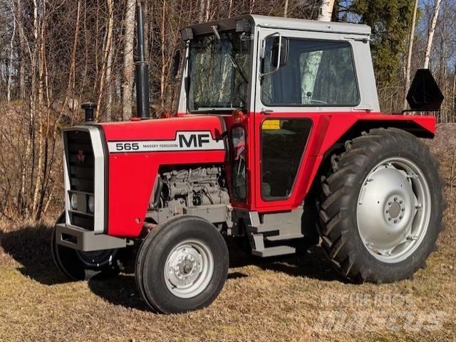 Massey Ferguson 565 Tractors