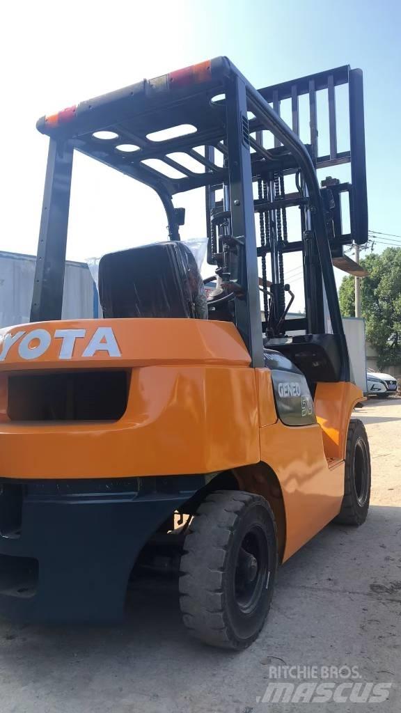 Toyota FD 50 Diesel trucks