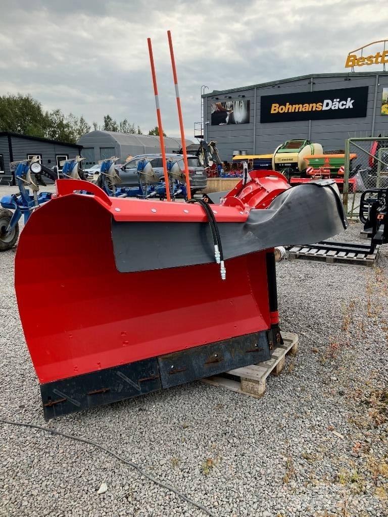 Tokvam VT320 Snow blades and plows