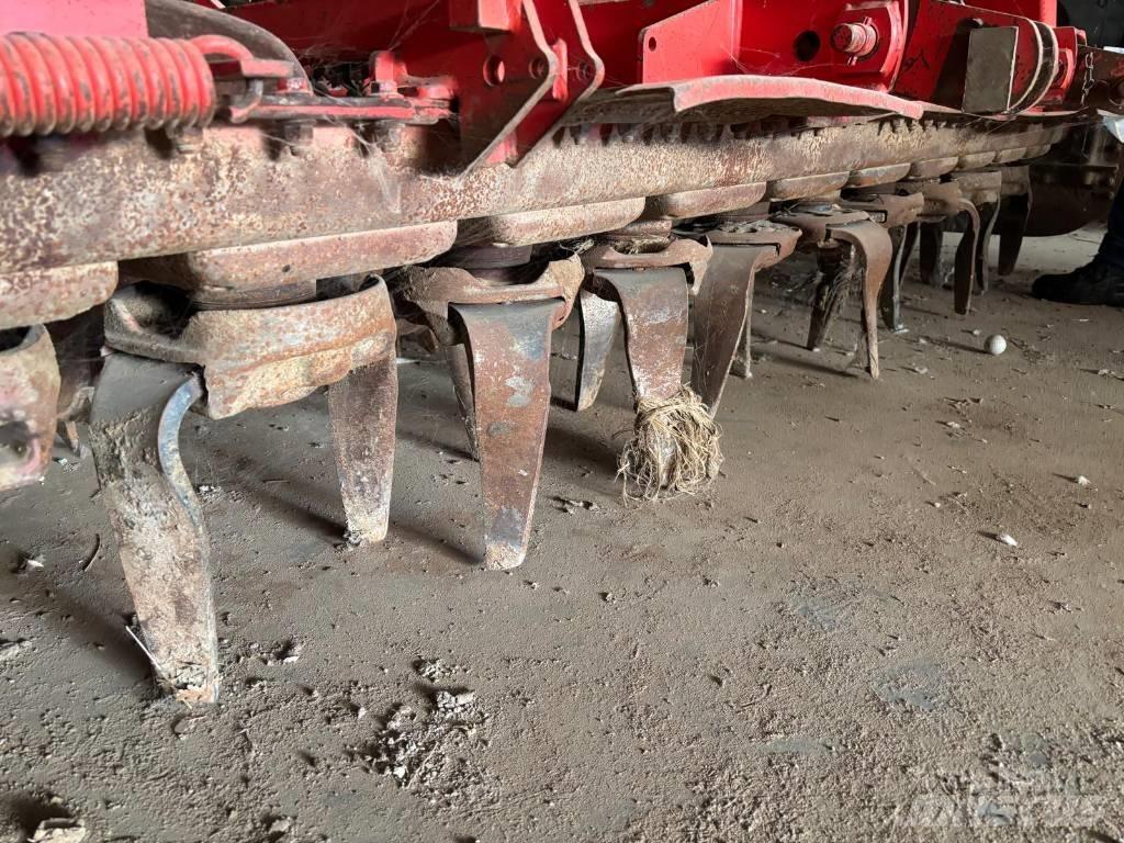 Kuhn HR 3003 D Power harrows and rototillers