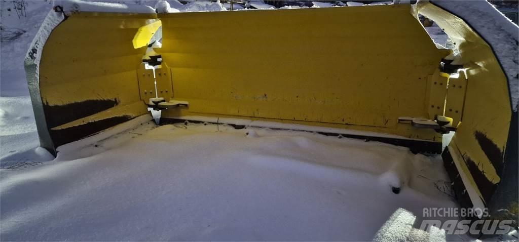 Vama U-aura Snow blades and plows