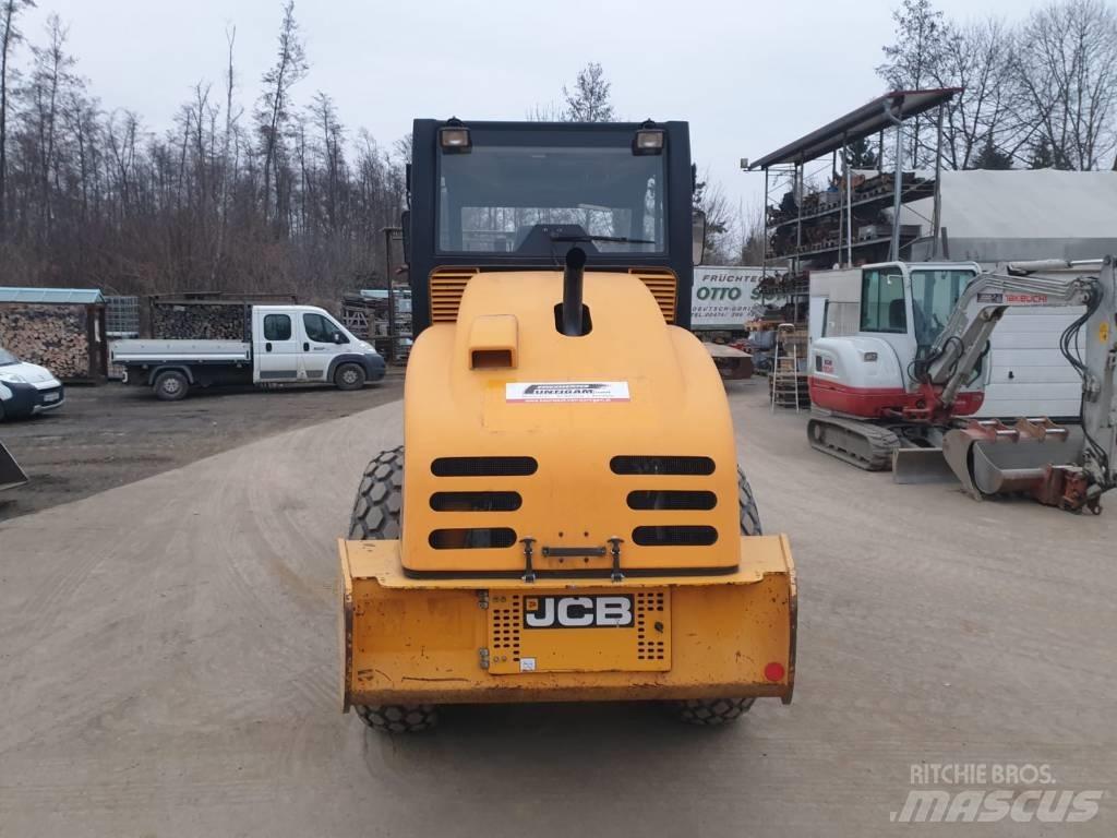 JCB VM 75 D Single drum rollers