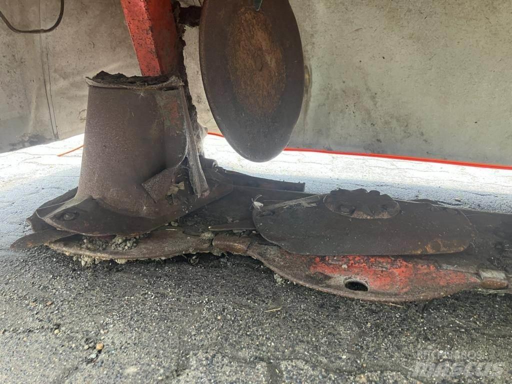 Kuhn GMD 4410 Mower-conditioners