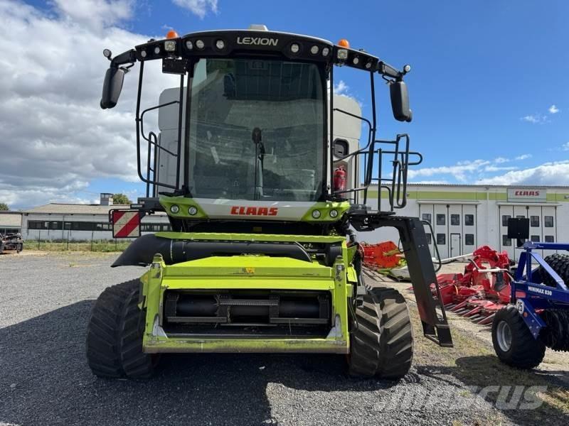 CLAAS LEXION 6900 Combine harvesters
