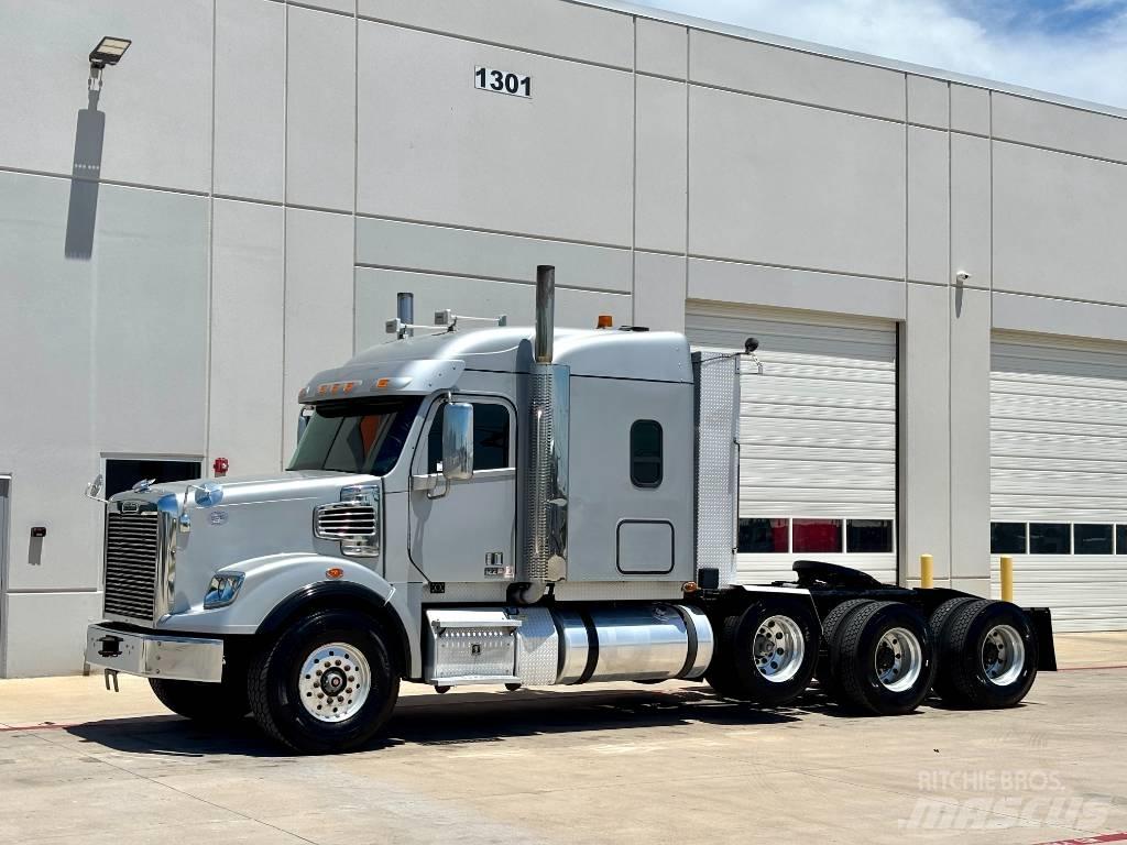 Freightliner SD 122 Prime Movers