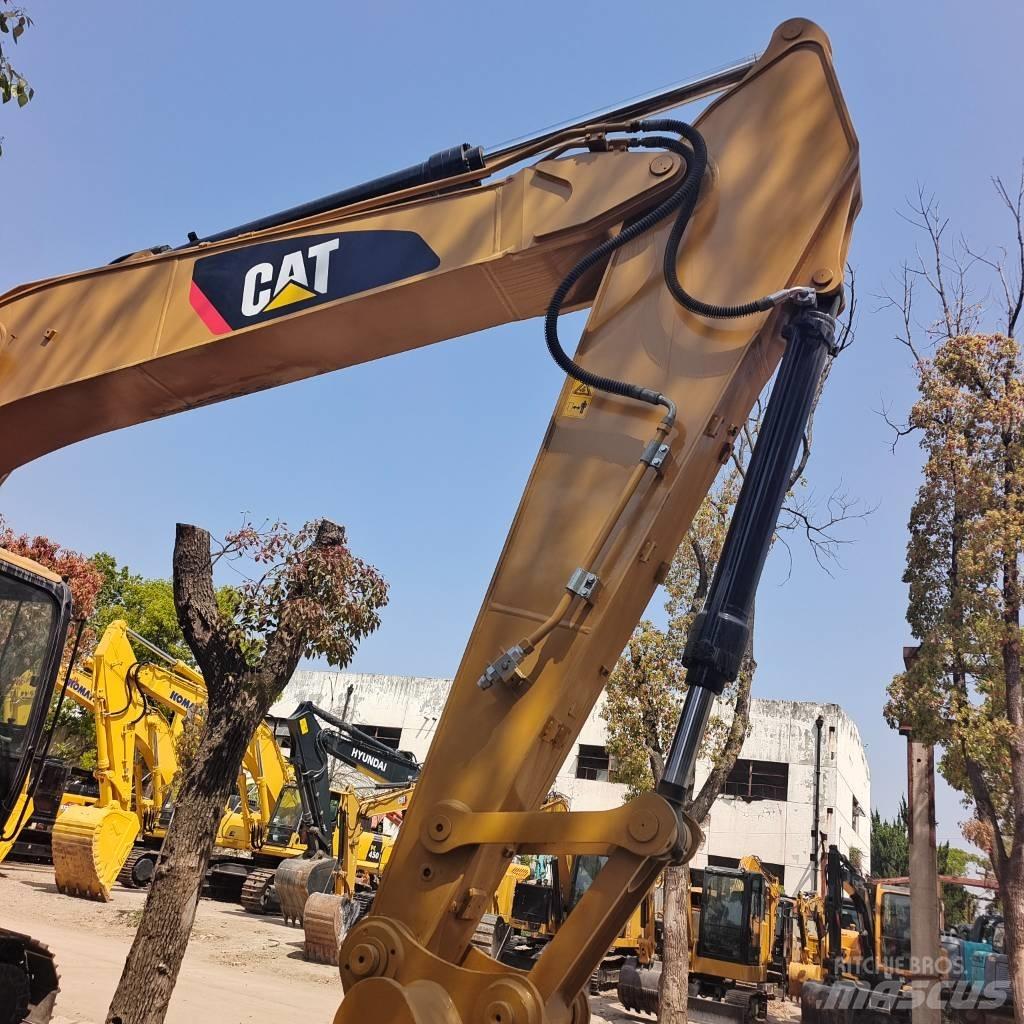 CAT 320 D Crawler excavators