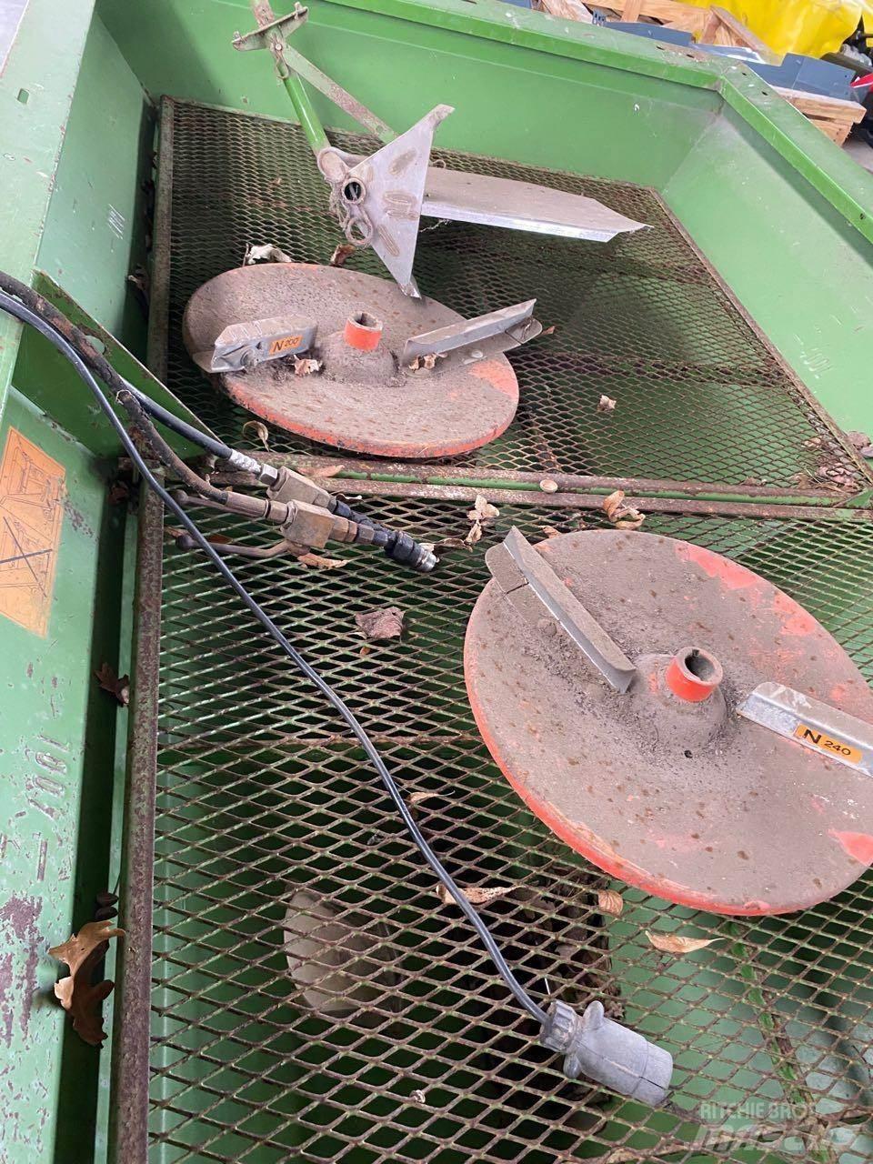 Amazone ZA-U 1001 Mineral spreaders