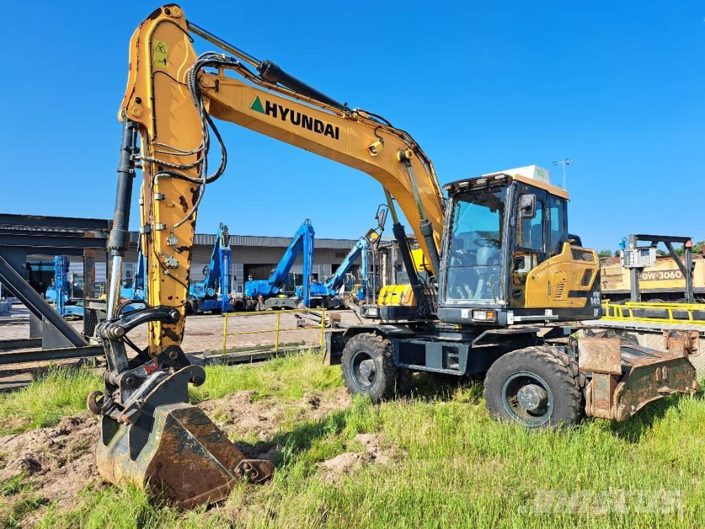 Hyundai HW 140 Wheeled excavators