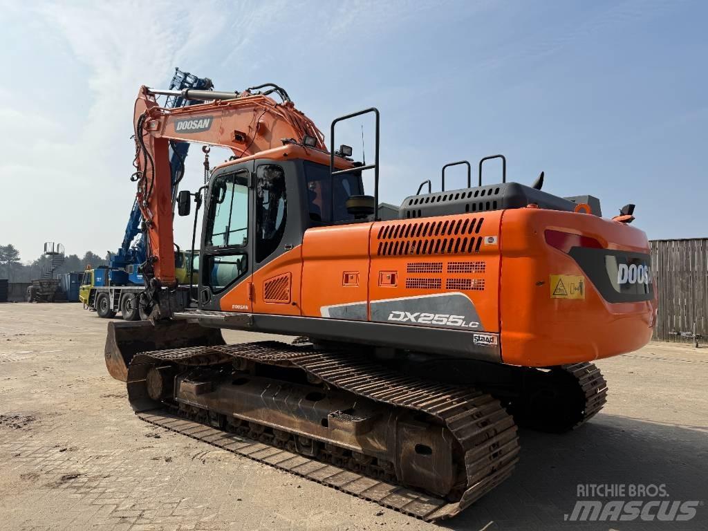 Doosan DX 255 LC-5 Crawler excavators