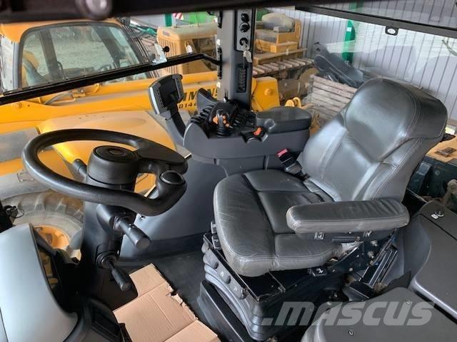 Challenger MT 765 C Tractors