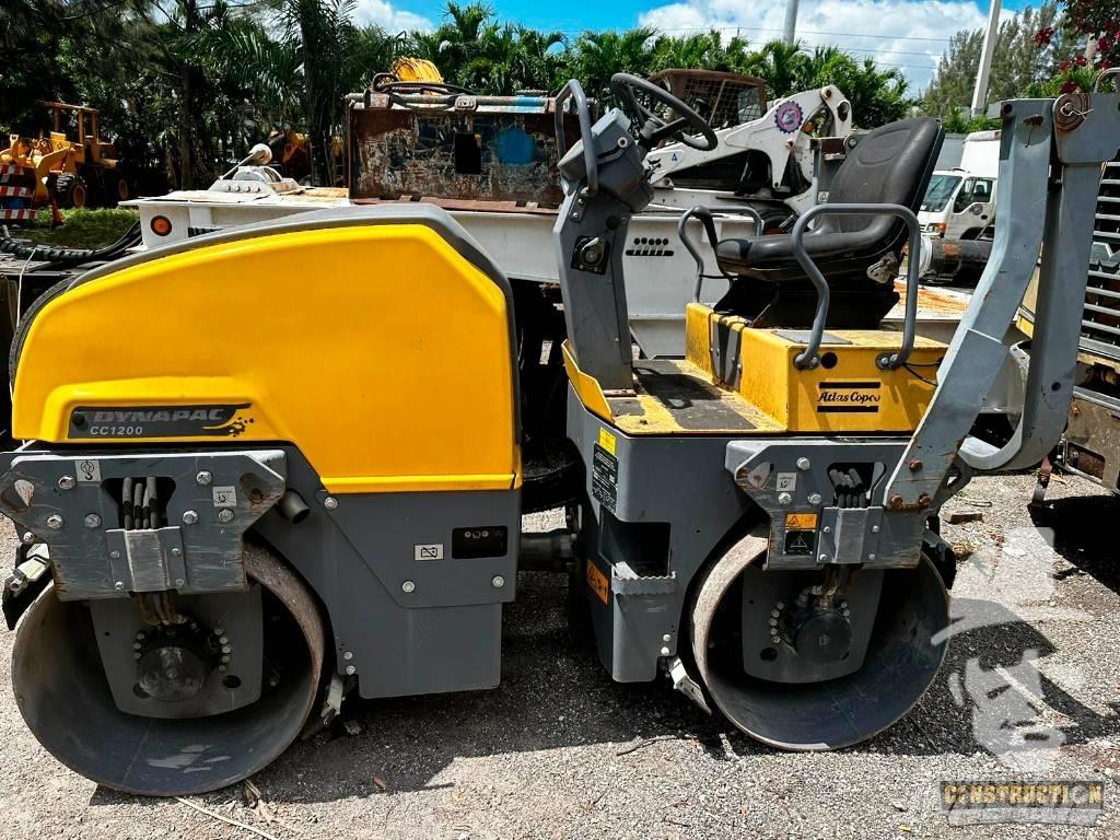Dynapac CC 1200 Twin drum rollers