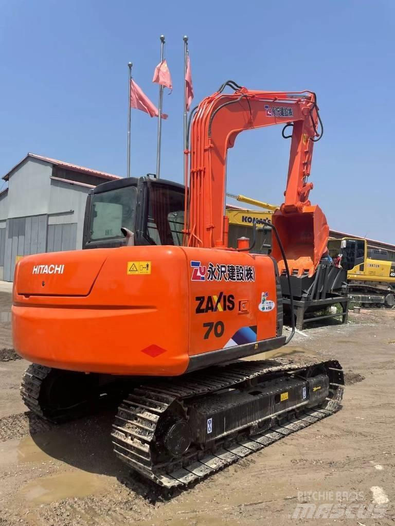 Hitachi ZX70 Crawler excavators