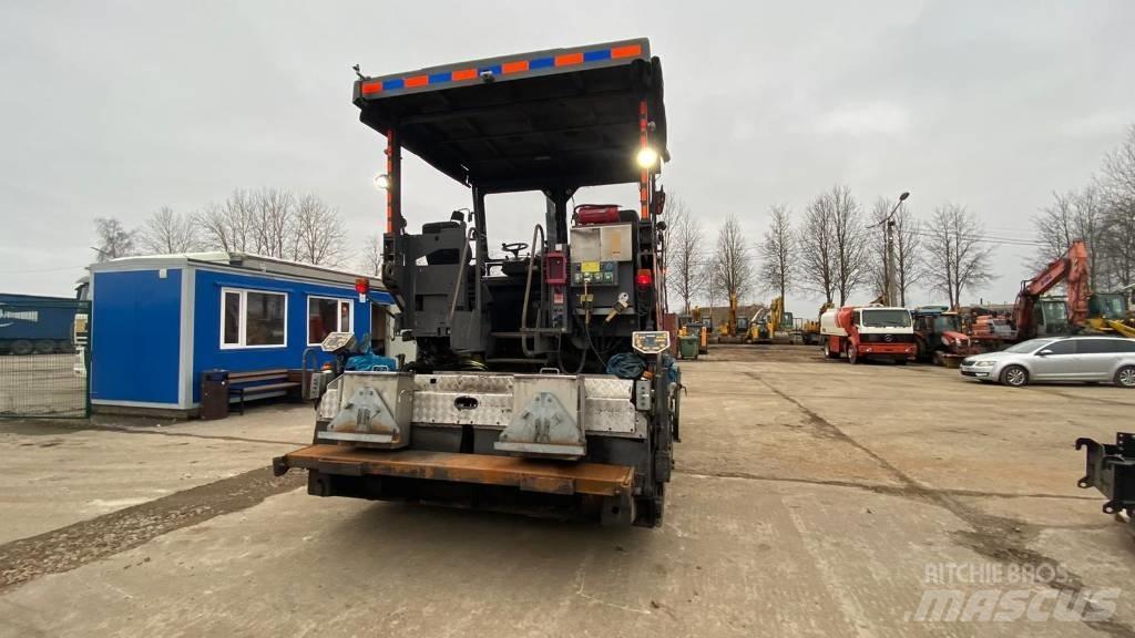 ABG 6870 Asphalt pavers