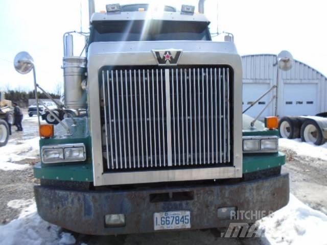 Western Star 4900 SA Prime Movers