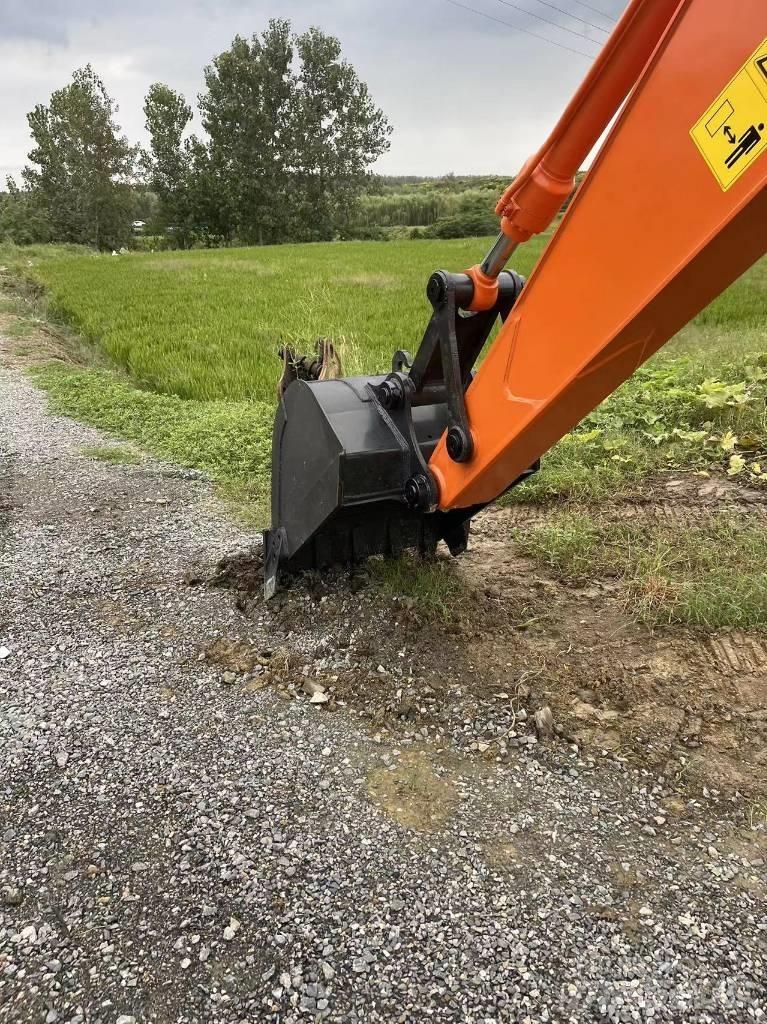 Hitachi ZX 120 Crawler excavators