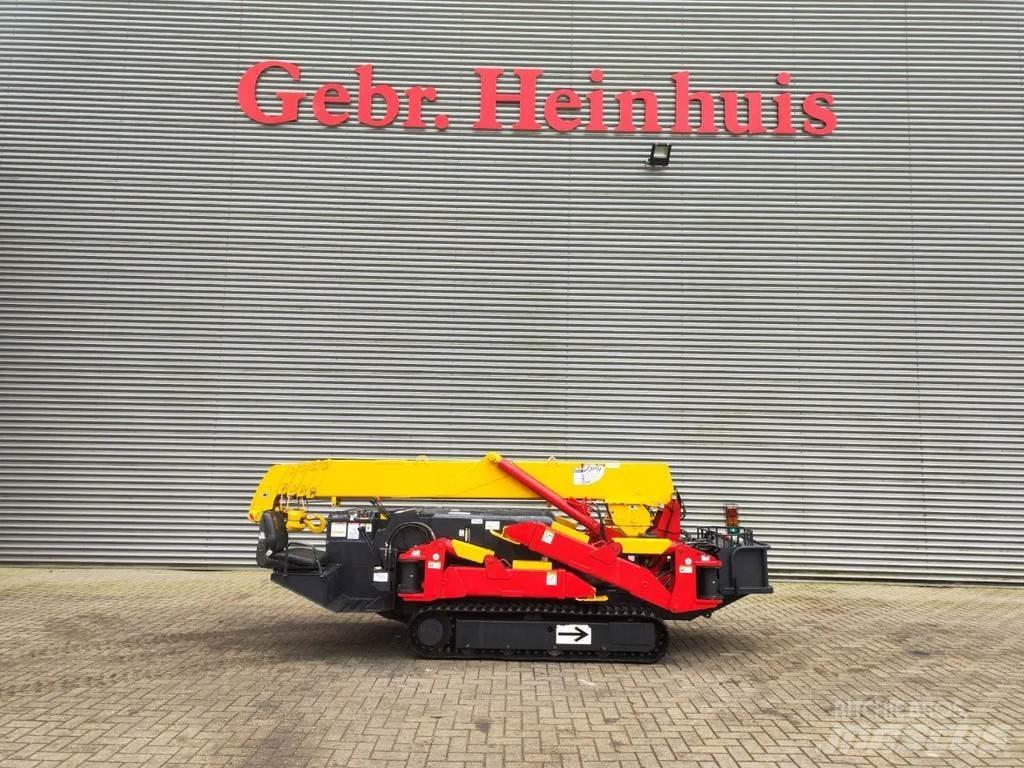 Maeda MC 305 Track mounted cranes