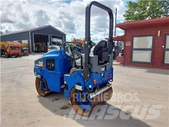 CAT CB 22B Twin drum rollers