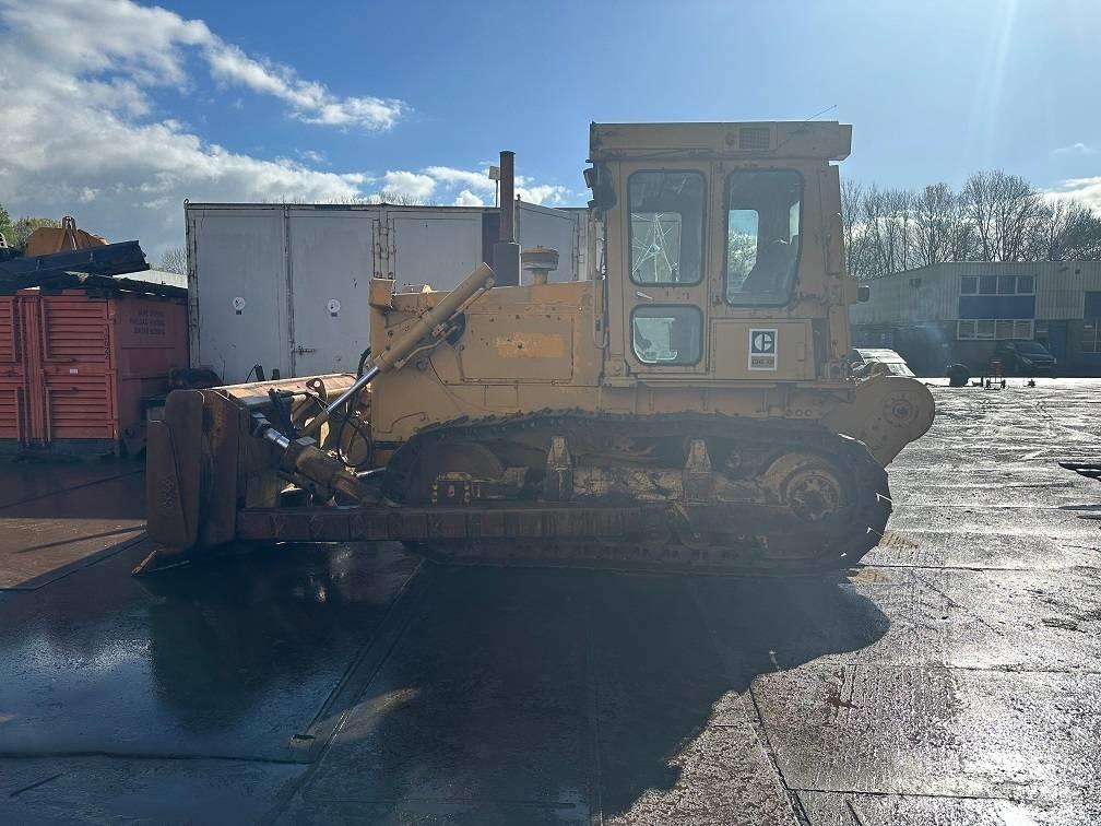 CAT D6D with winch Crawler dozers