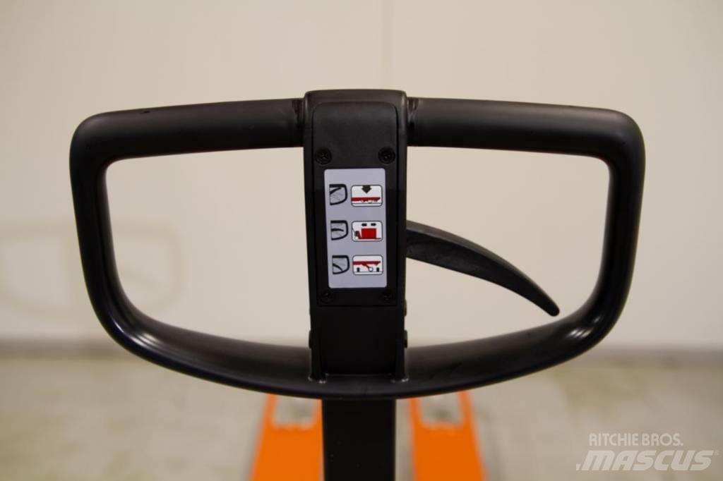 BT LHM 230 Q Hand pallet truck