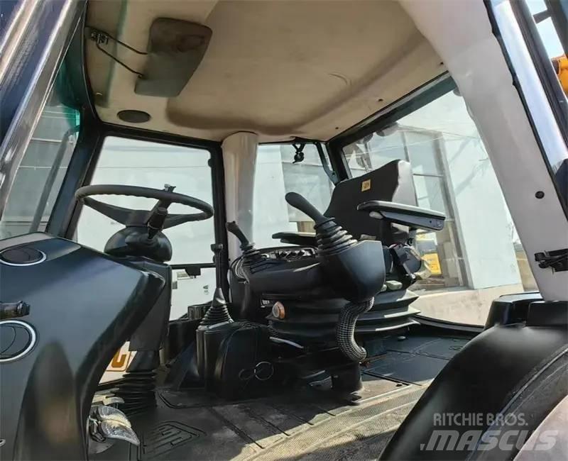JCB 3CX Backhoe