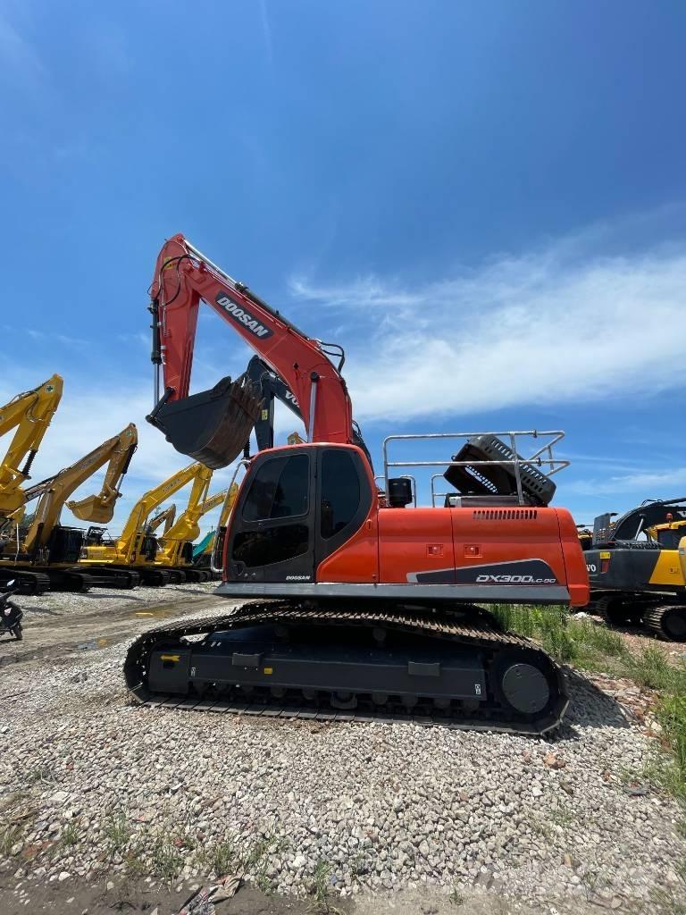 Doosan DX 300 Crawler excavators