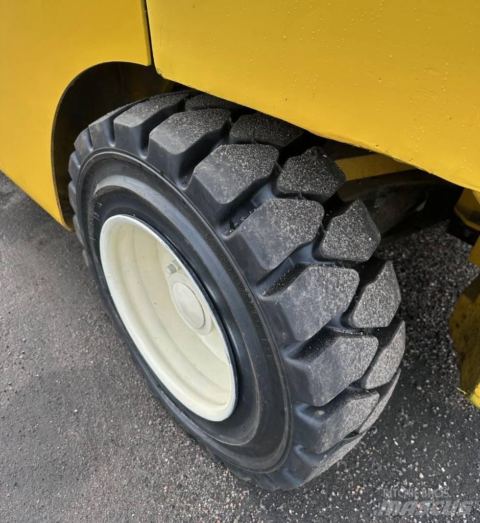 Yale GDP 55 VX Diesel trucks