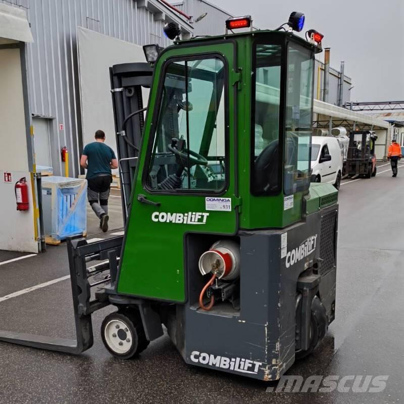 Combilift CB 2500 4-way reach truck