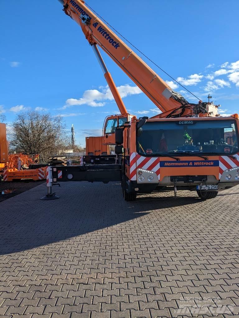 Terex Demag AC 250-5 All terrain cranes