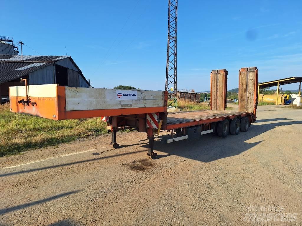  Zrůst N25.31-Z01 Low loader-semi-trailers