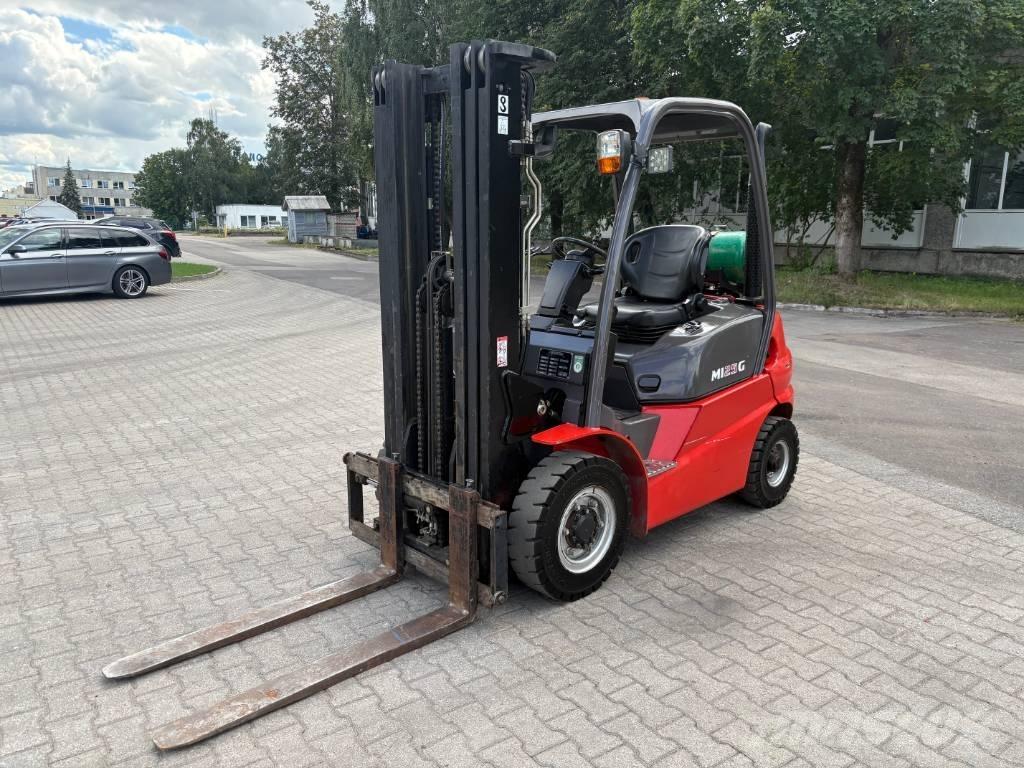 Manitou MI 25 G LPG trucks