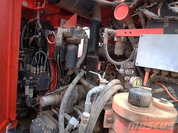 Sandvik DX780 Surface drill rigs