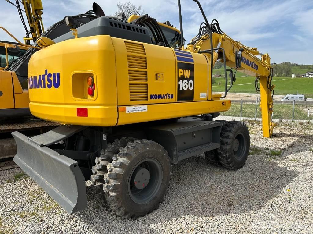 Komatsu PW 160-8 Wheeled excavators