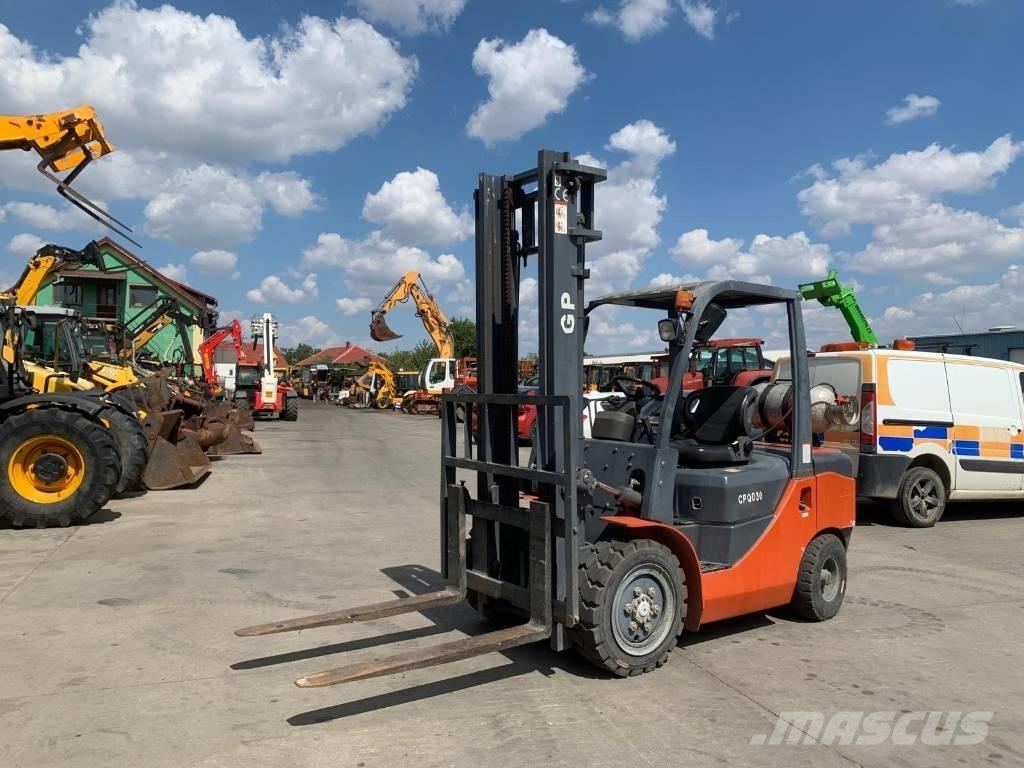  CPQD30 30 LPG trucks