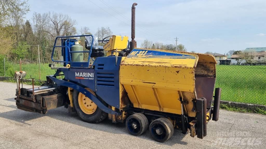 Marini MF 322 Asphalt pavers