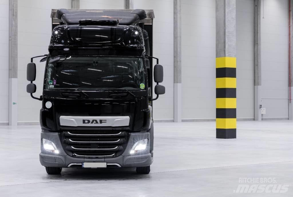 DAF CF FA370 Curtain sider trucks