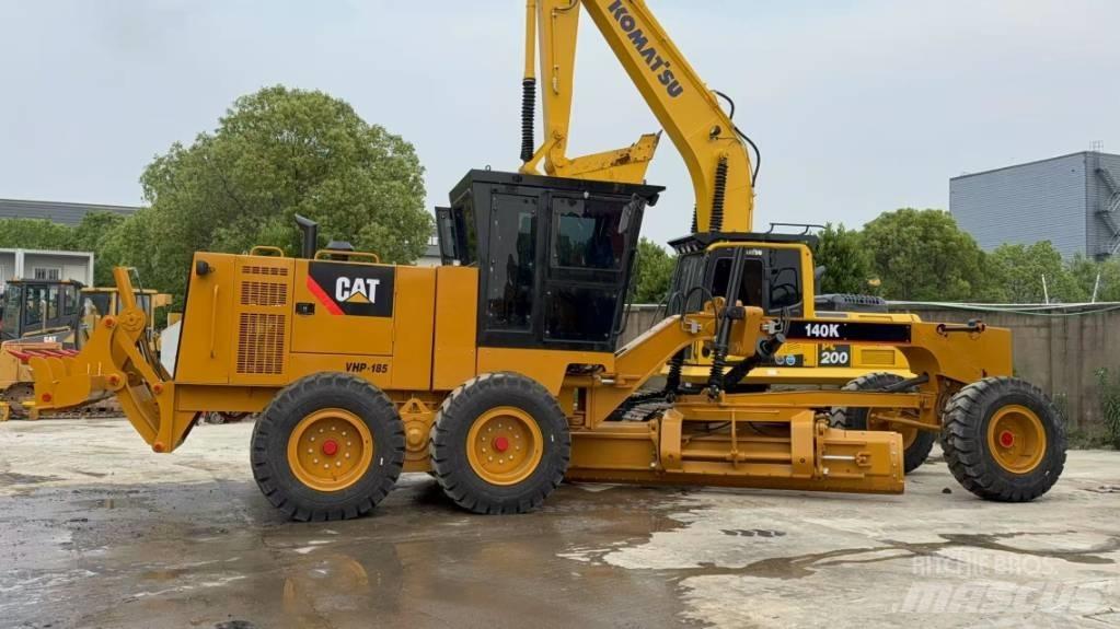 CAT 140K Graders