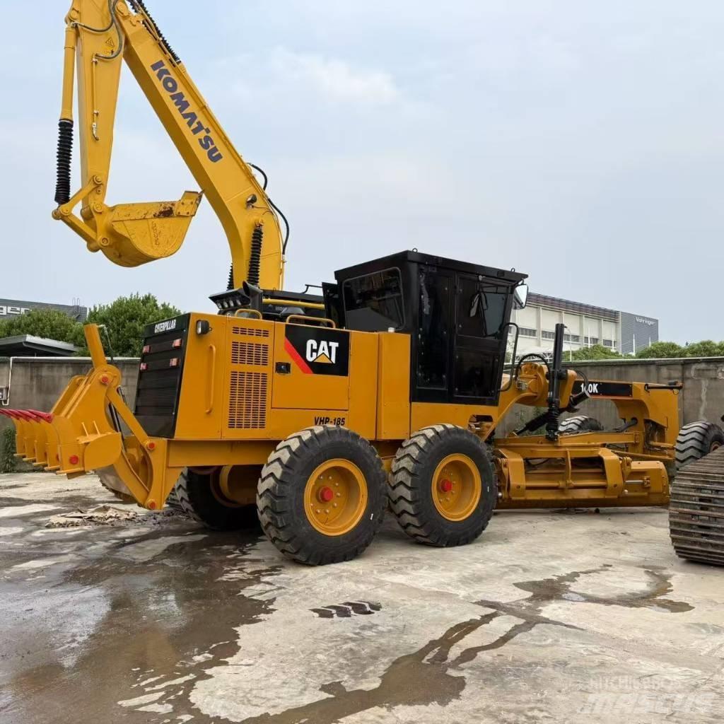 CAT 140K Graders