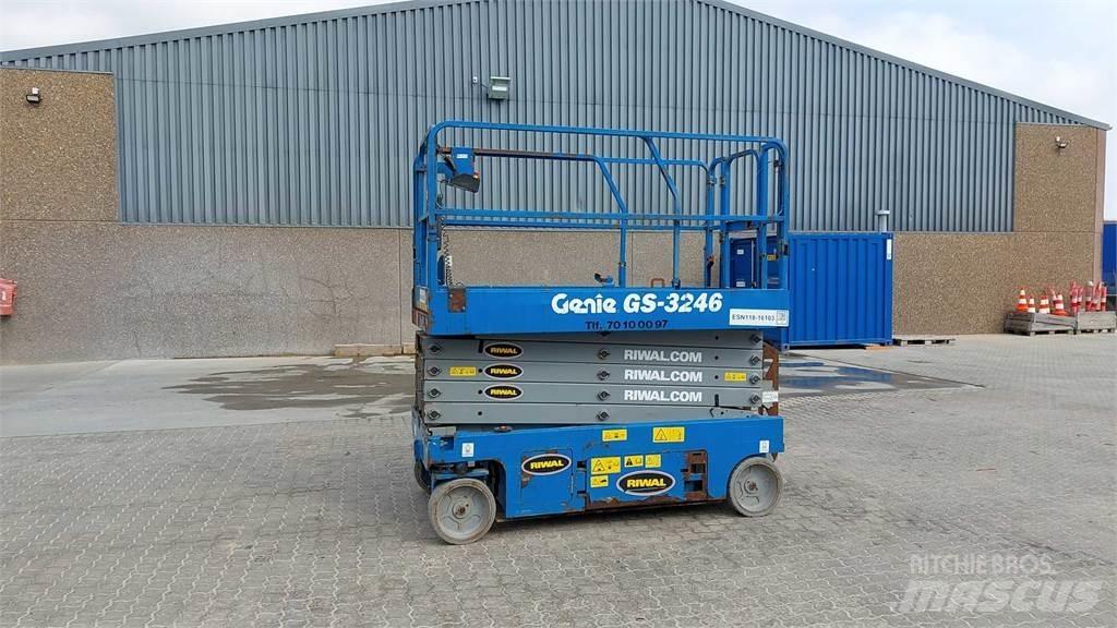 Genie GS3246 Scissor lifts