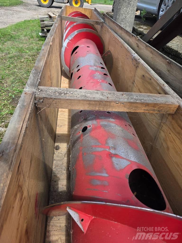Case IH 3050 Combine harvester heads