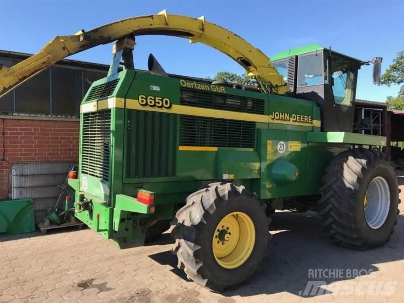 John Deere 6650 Forage harvesters