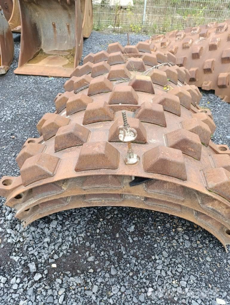 Bomag BW 213 D-4 Single drum rollers