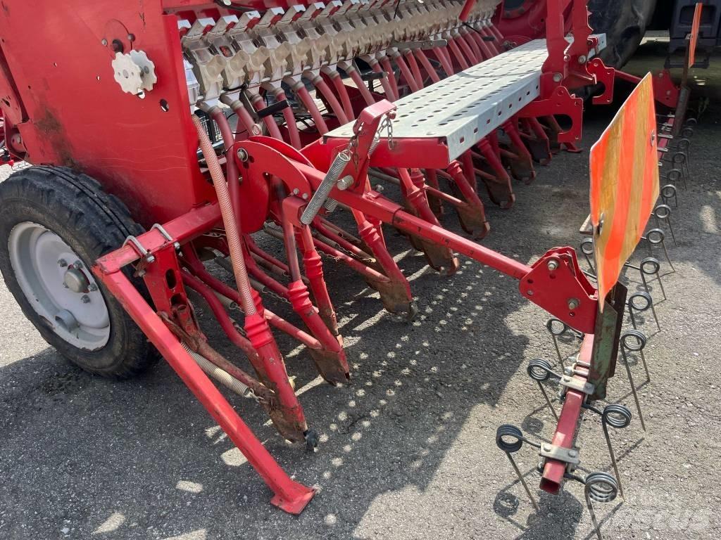 Accord M DRILL PRO Sowing machines