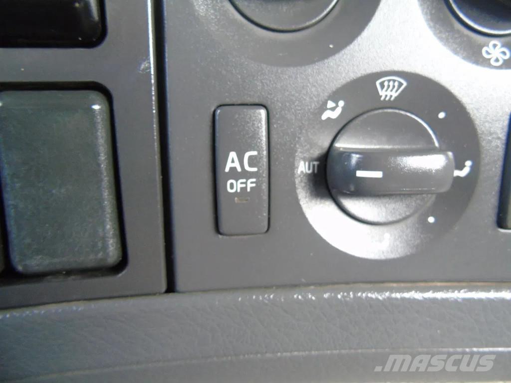 Volvo FM 340 + 19T Hook lift trucks