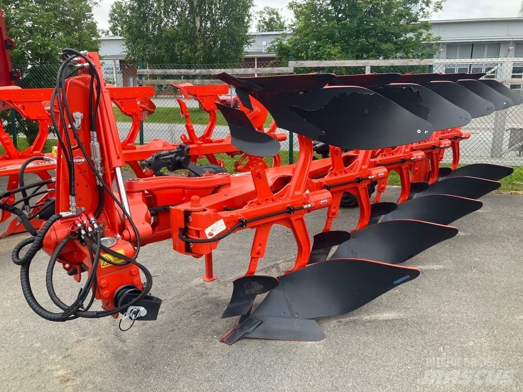 Kuhn Vari-Master Reversible ploughs