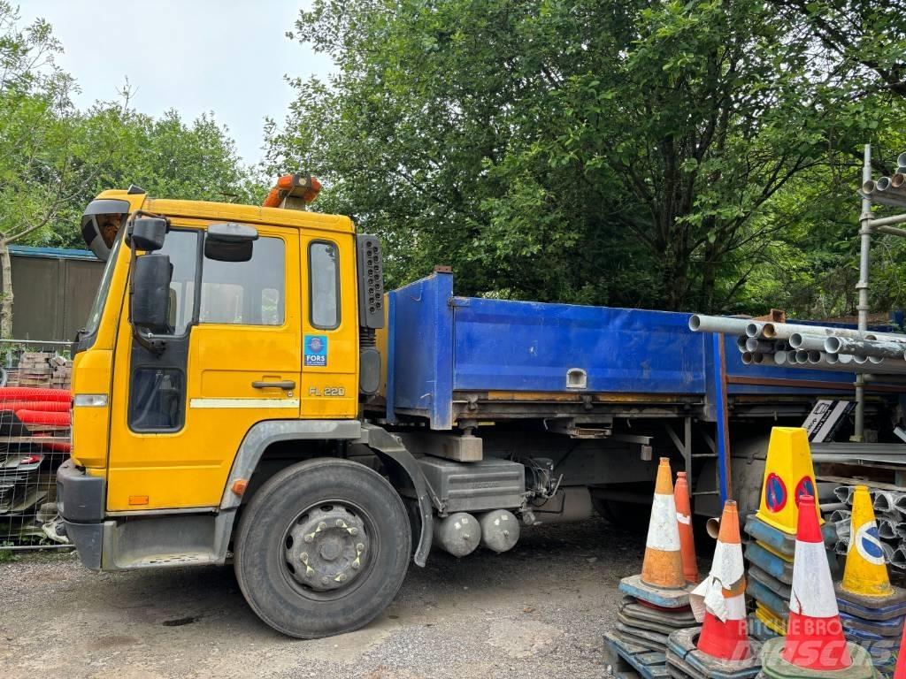 Volvo FL 220 Flatbed / Dropside trucks