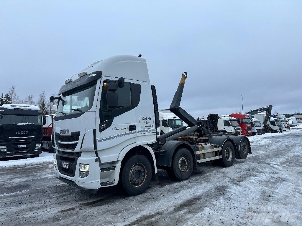 Iveco X-Way 560 8x2 Hook lift trucks
