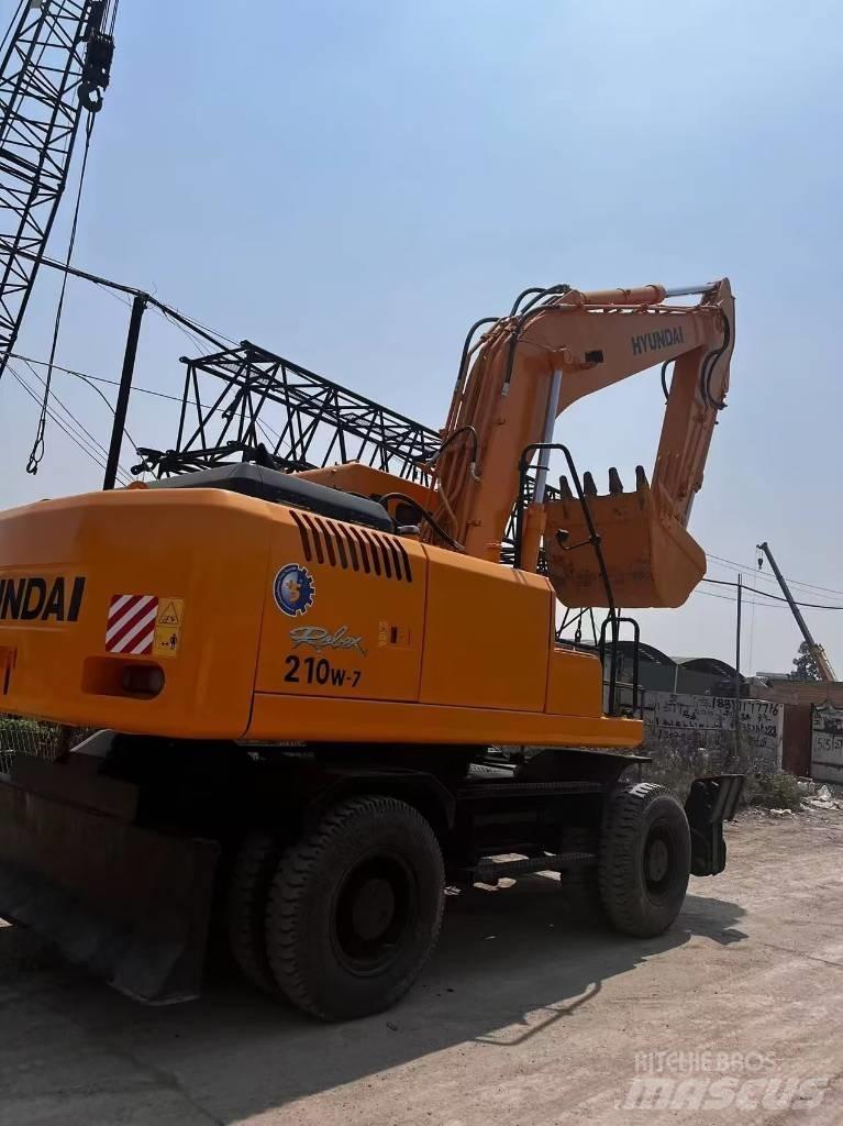 Hyundai 210w-9 Wheeled excavators