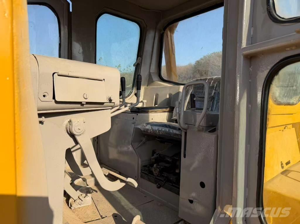 CAT D8K Crawler dozers