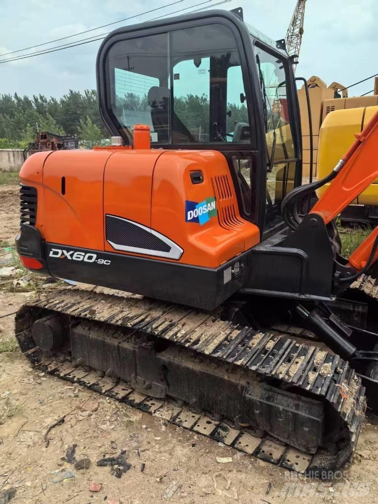 Doosan DX 60 Crawler excavators