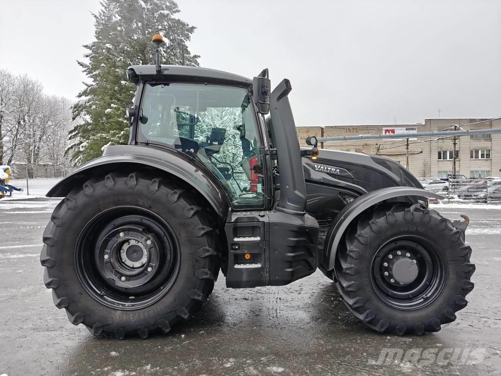 Valtra T 255 Versu Tractors